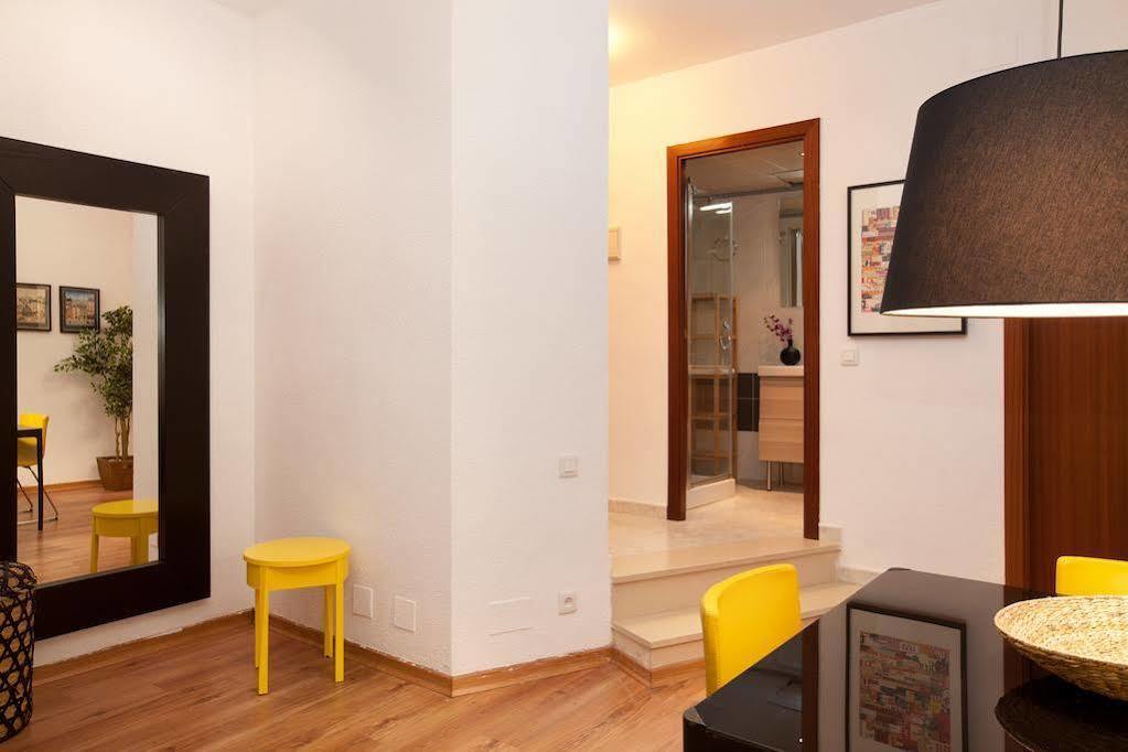 Portal Del Angel Barcelona Apartment Exterior foto